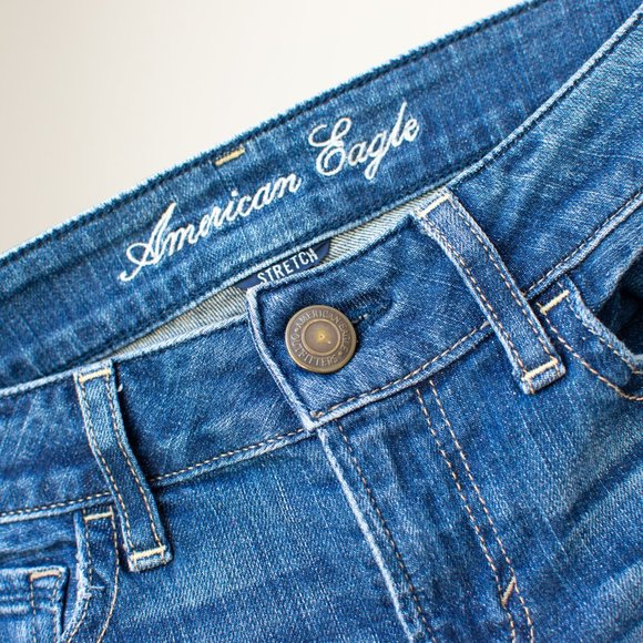 AE Hipster flare stretch dark wash Size 4R - Picture 4 of 17